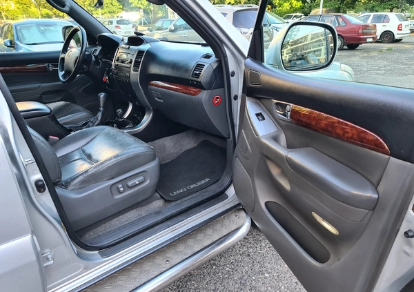 Toyota Land Cruiser cena 61000 przebieg: 288253, rok produkcji 2004 z Warszawa małe 154